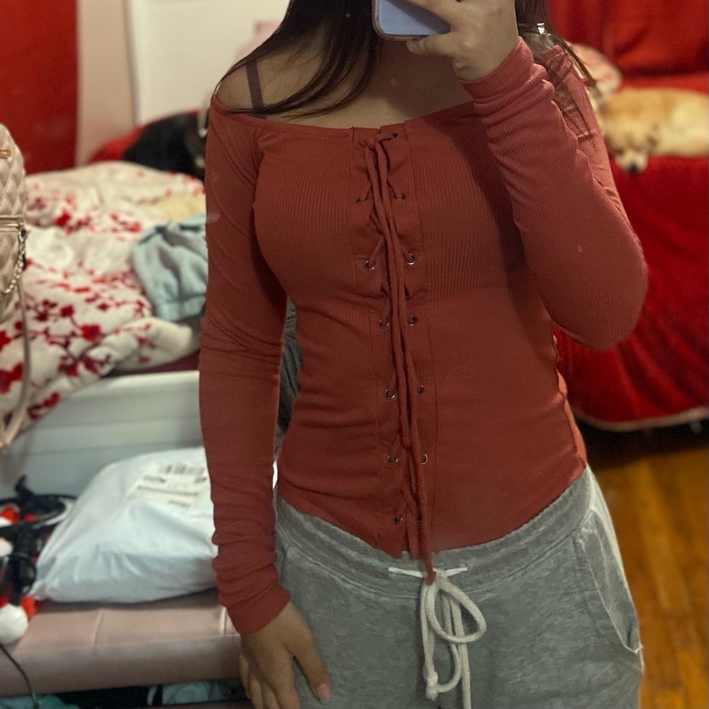 Cute off the shoulder top.